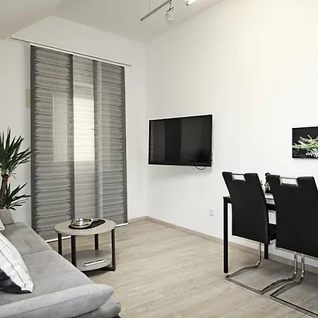 Boardinghouse Апартаменты *