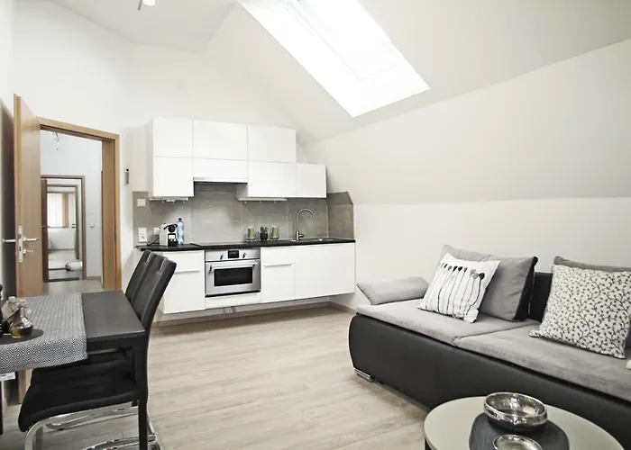 Boardinghouse Apartment