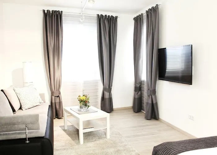 Boardinghouse Apartment *