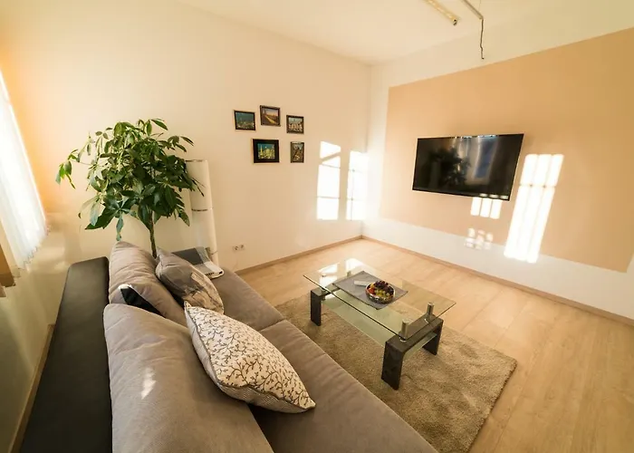 Apartment Boardinghouse *